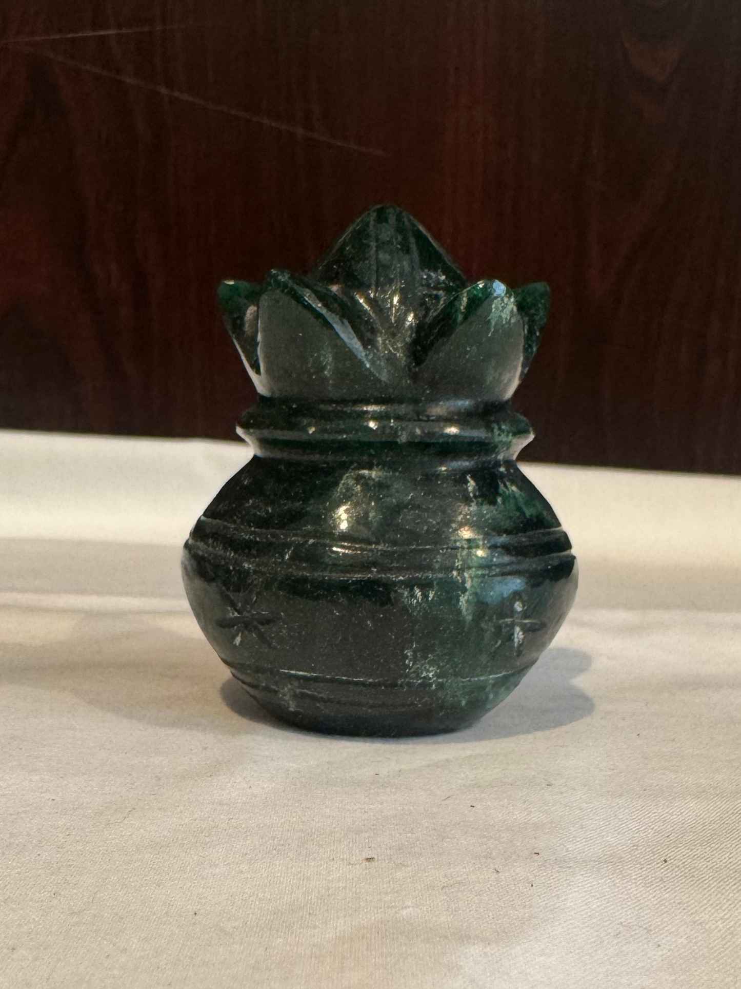 Natural Green Jade Kalash – 185.88 g