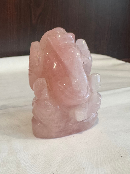 Natural Rose Quartz Ganesh Ji – 249.02 g